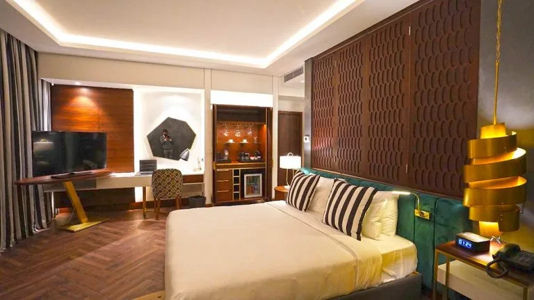 Radisson Collection Emerald Hotel