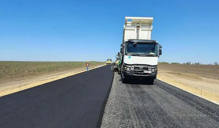 Road Modernization Project Lutendele - Drc